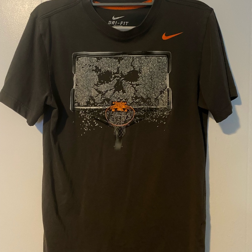 Shattered Backboard logo Nike T-Shirt